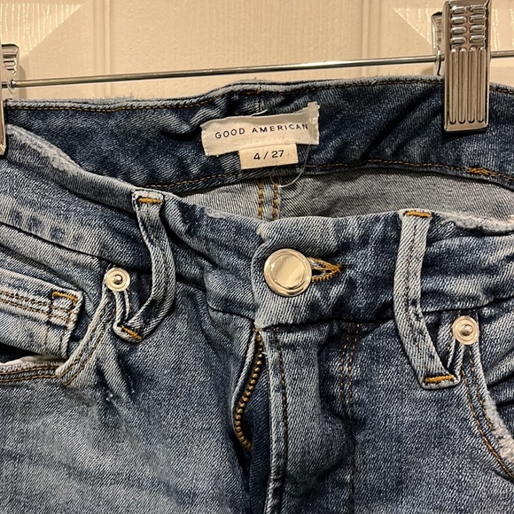 Good American Jeans - Picture 2 of 3